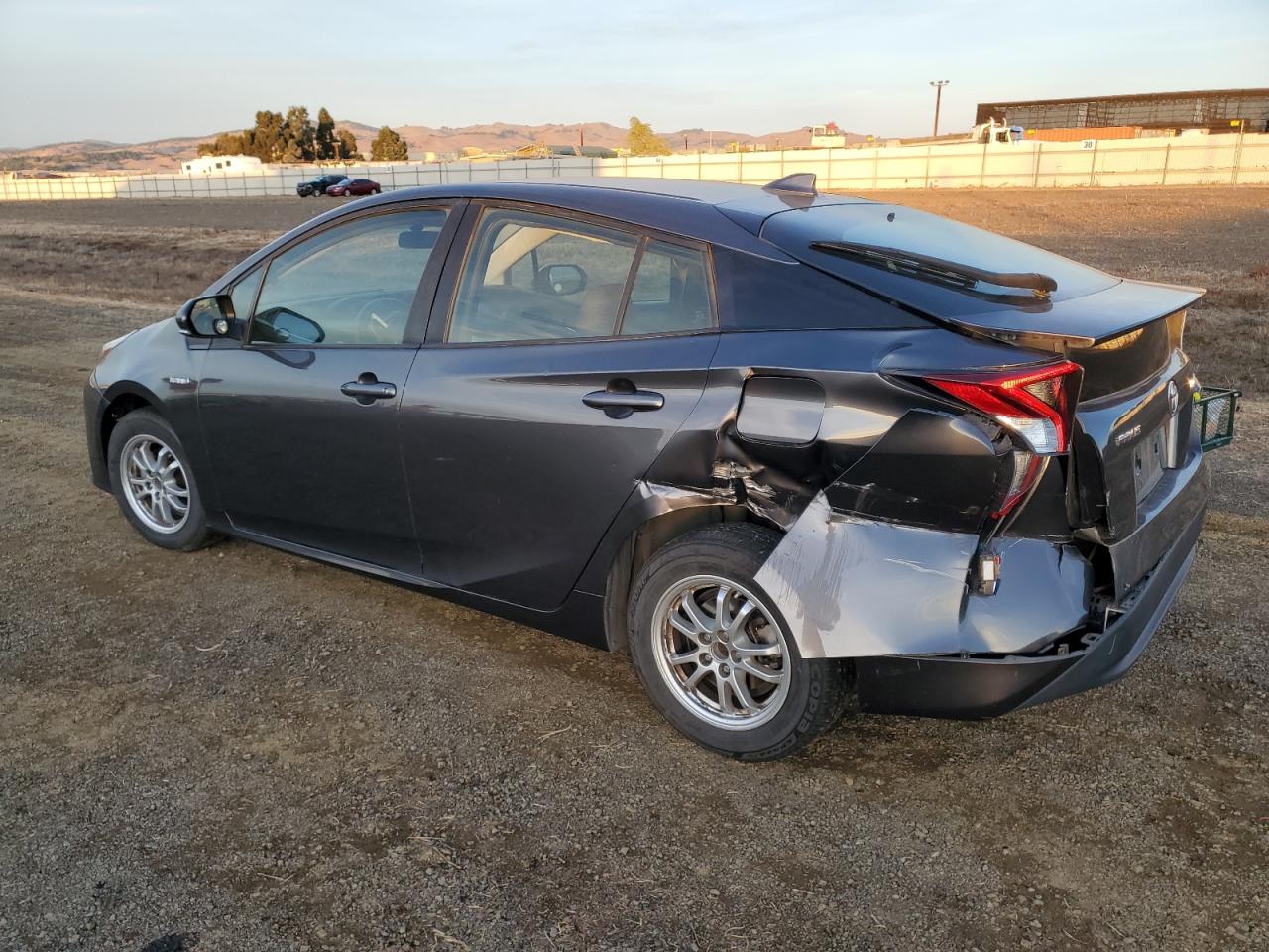 VIN JTDKBRFU3G3001153 2016 TOYOTA PRIUS no.2