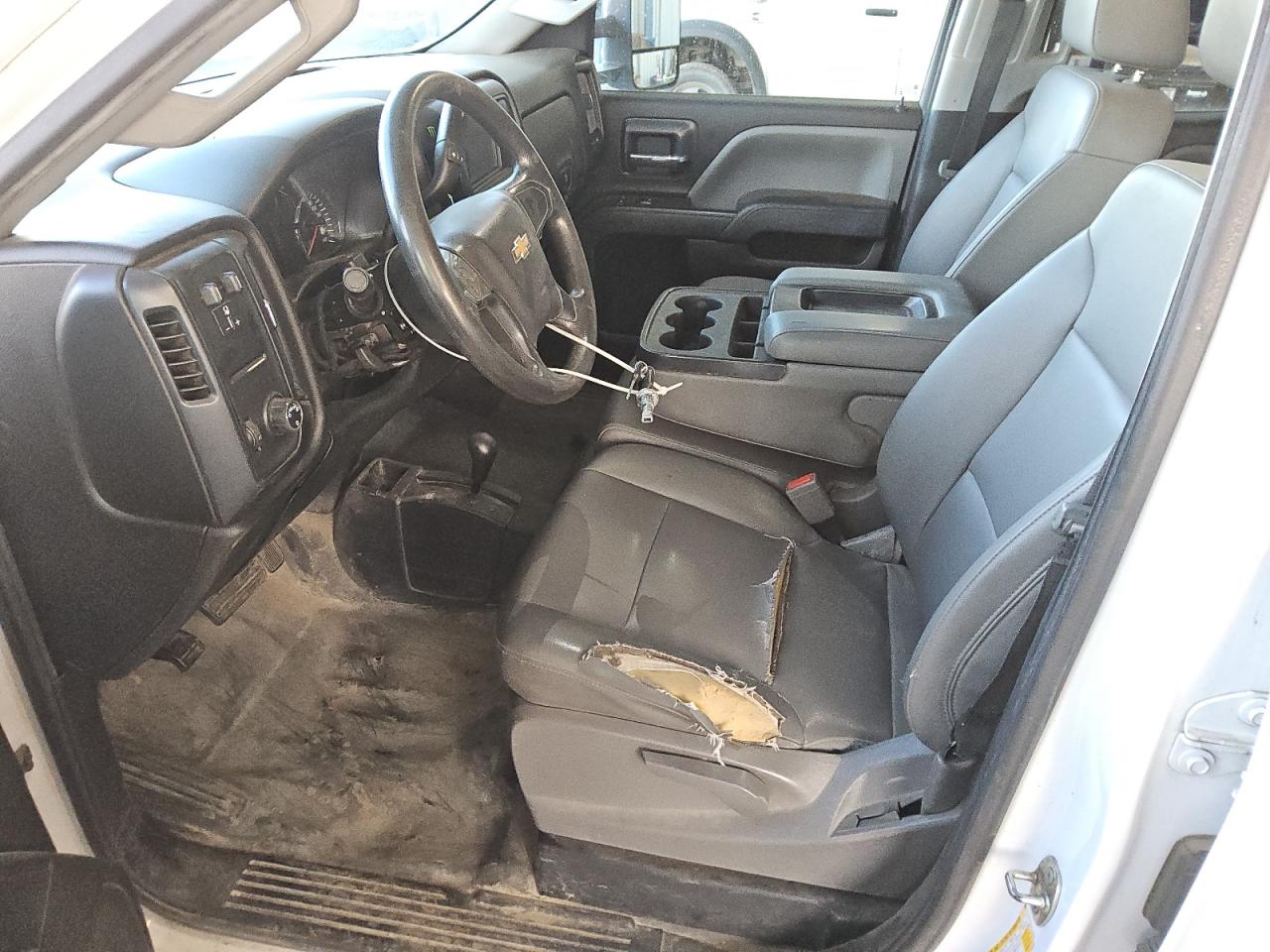2018 Chevrolet Silverado - Image 7