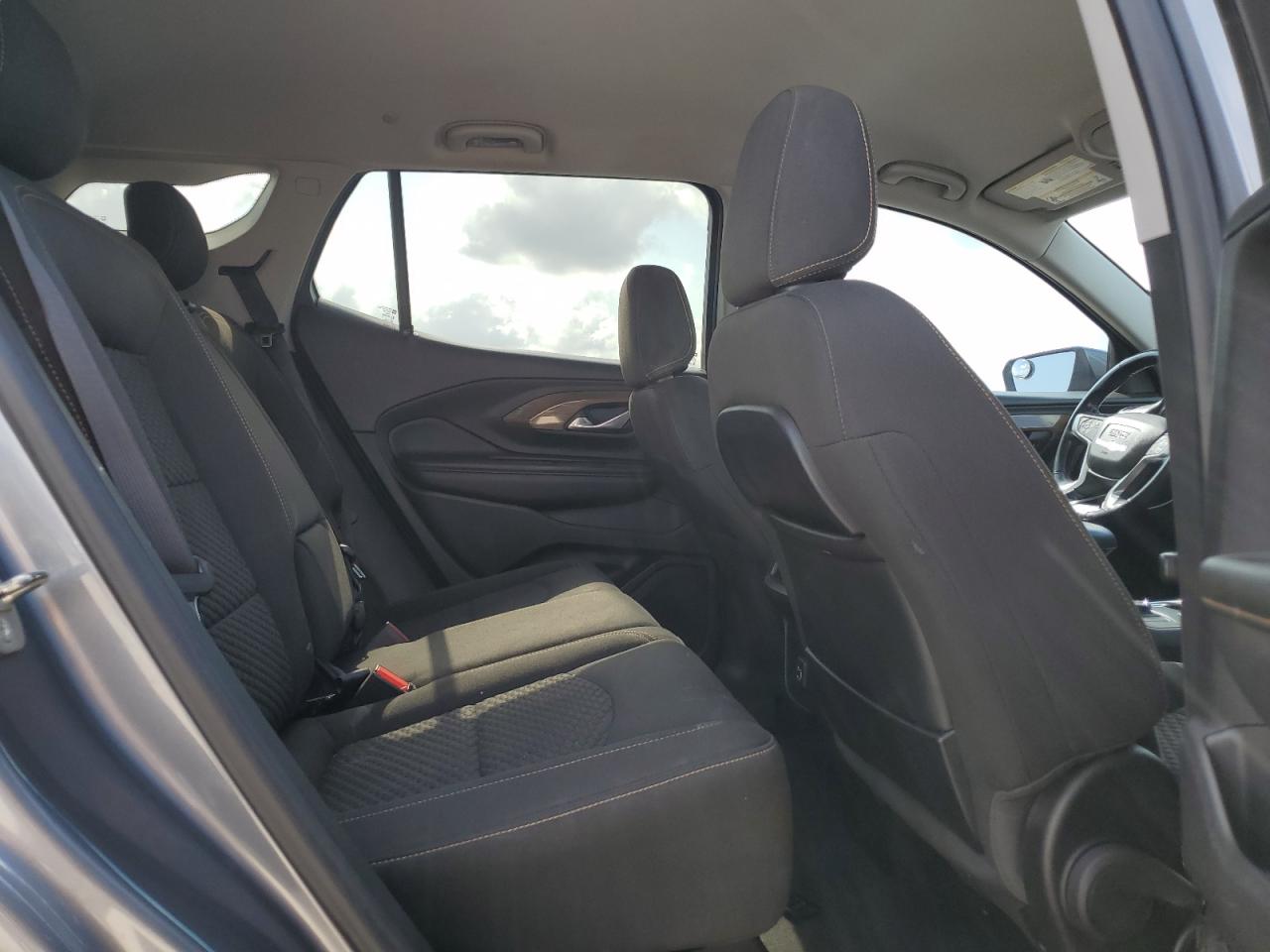 2020 GMC Terrain - Image 11