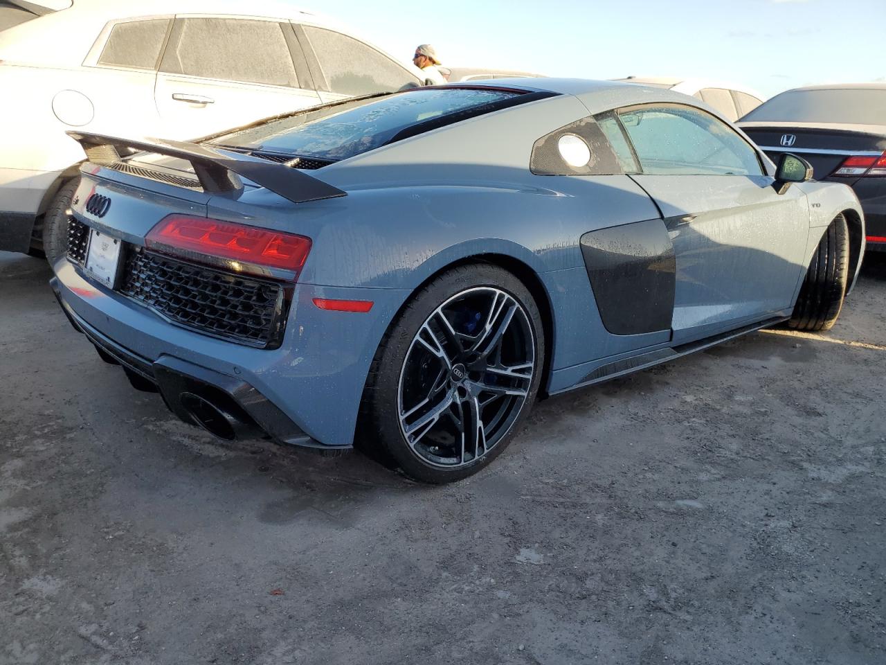 VIN WUAKBAFX5N7901301 2022 AUDI R8 no.3