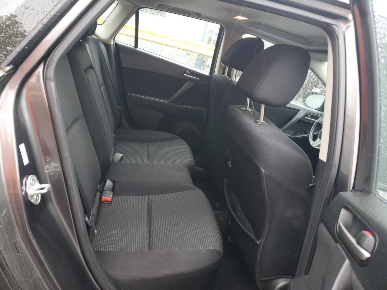 2012 Mazda 3 - Image 11
