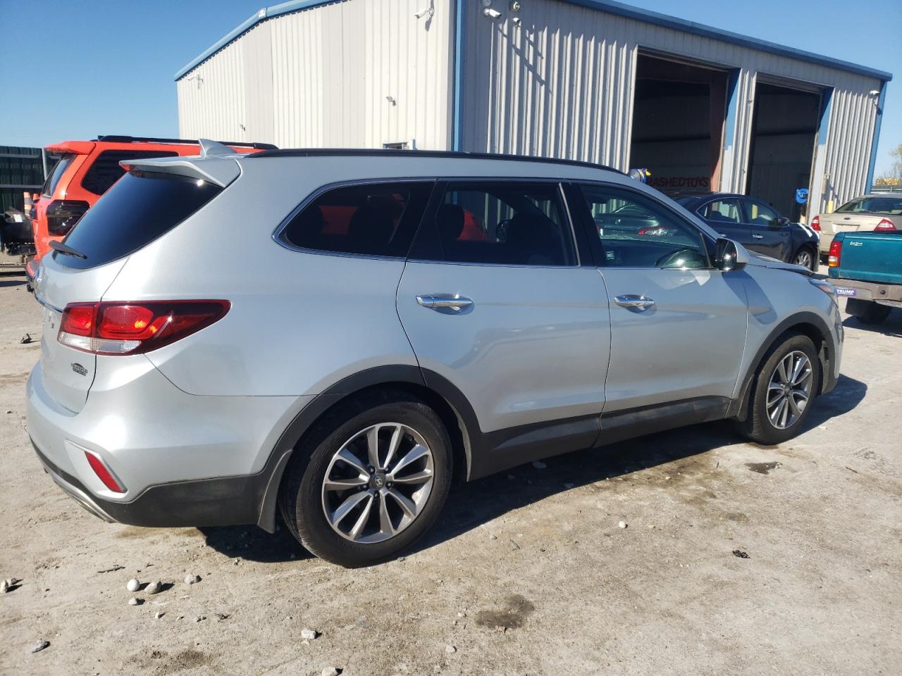 VIN KM8SM4HF6HU221096 2017 HYUNDAI SANTA FE no.3