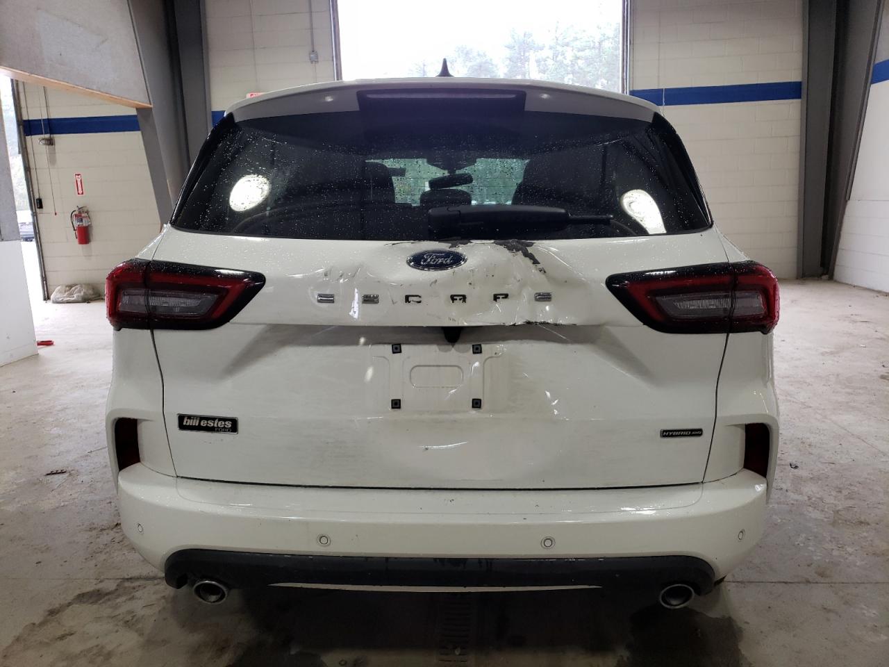 2023 Ford Escape - Image 6
