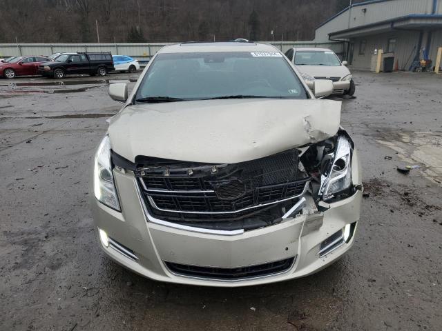  CADILLAC XTS 2016 Золотой