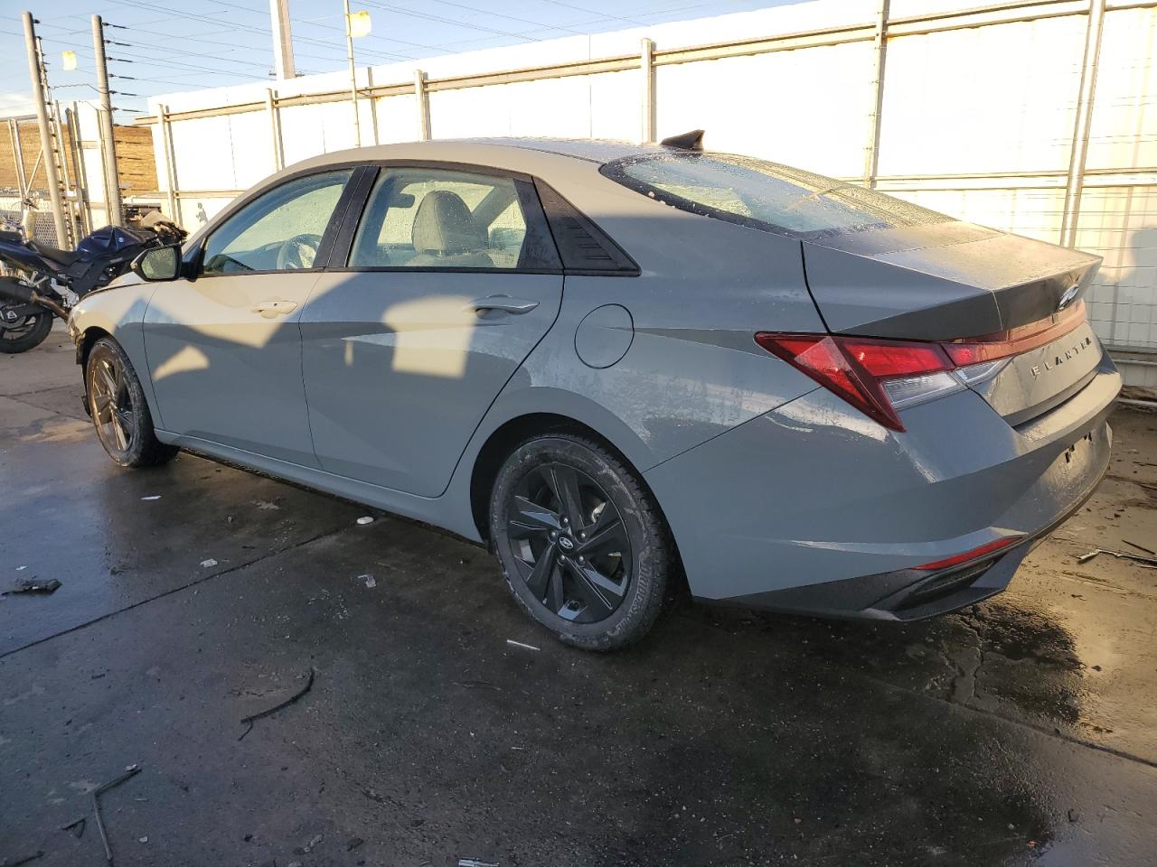 2021 Hyundai Elantra - Image 2