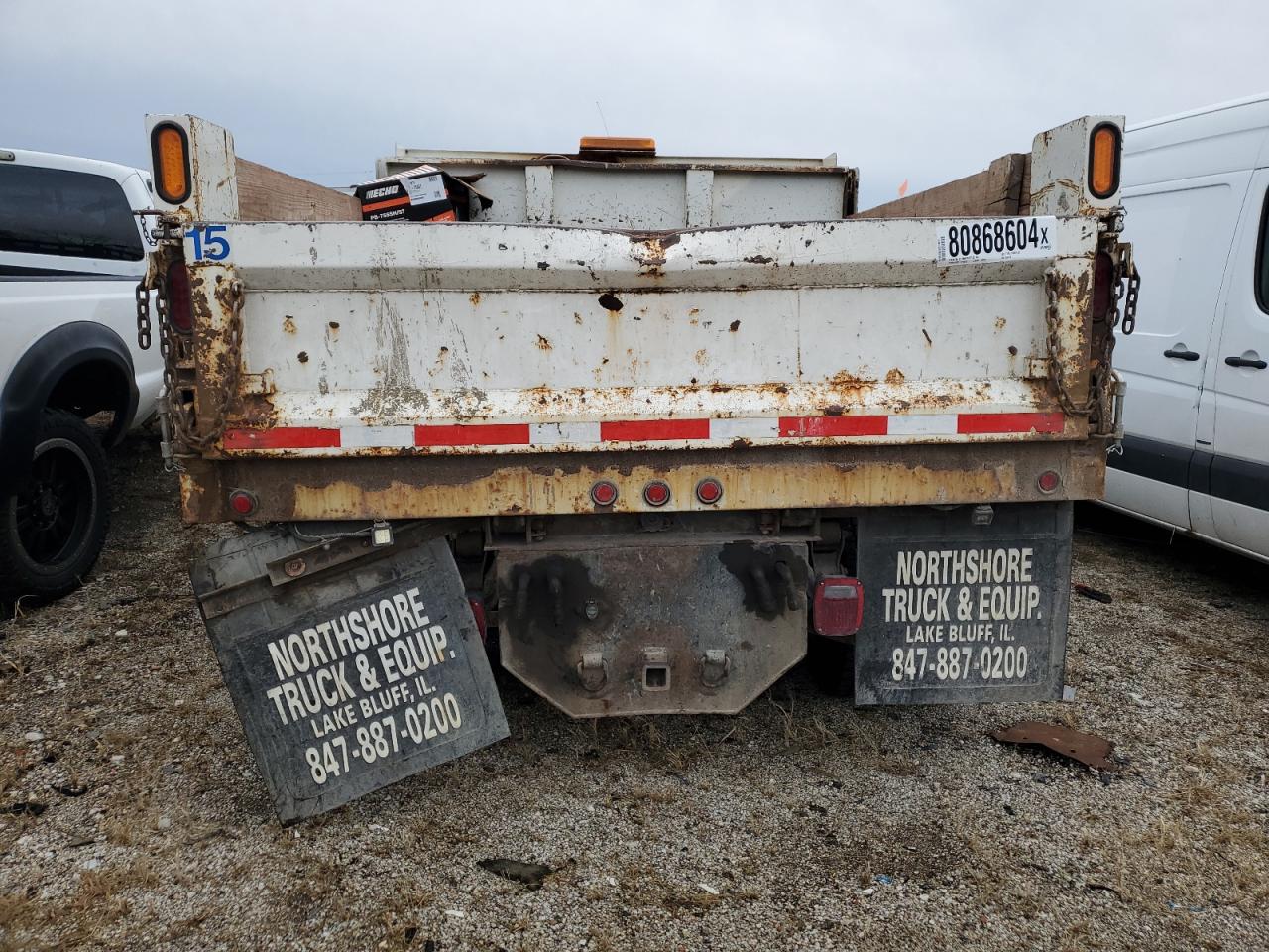 2006 Ford F550 - Image 6