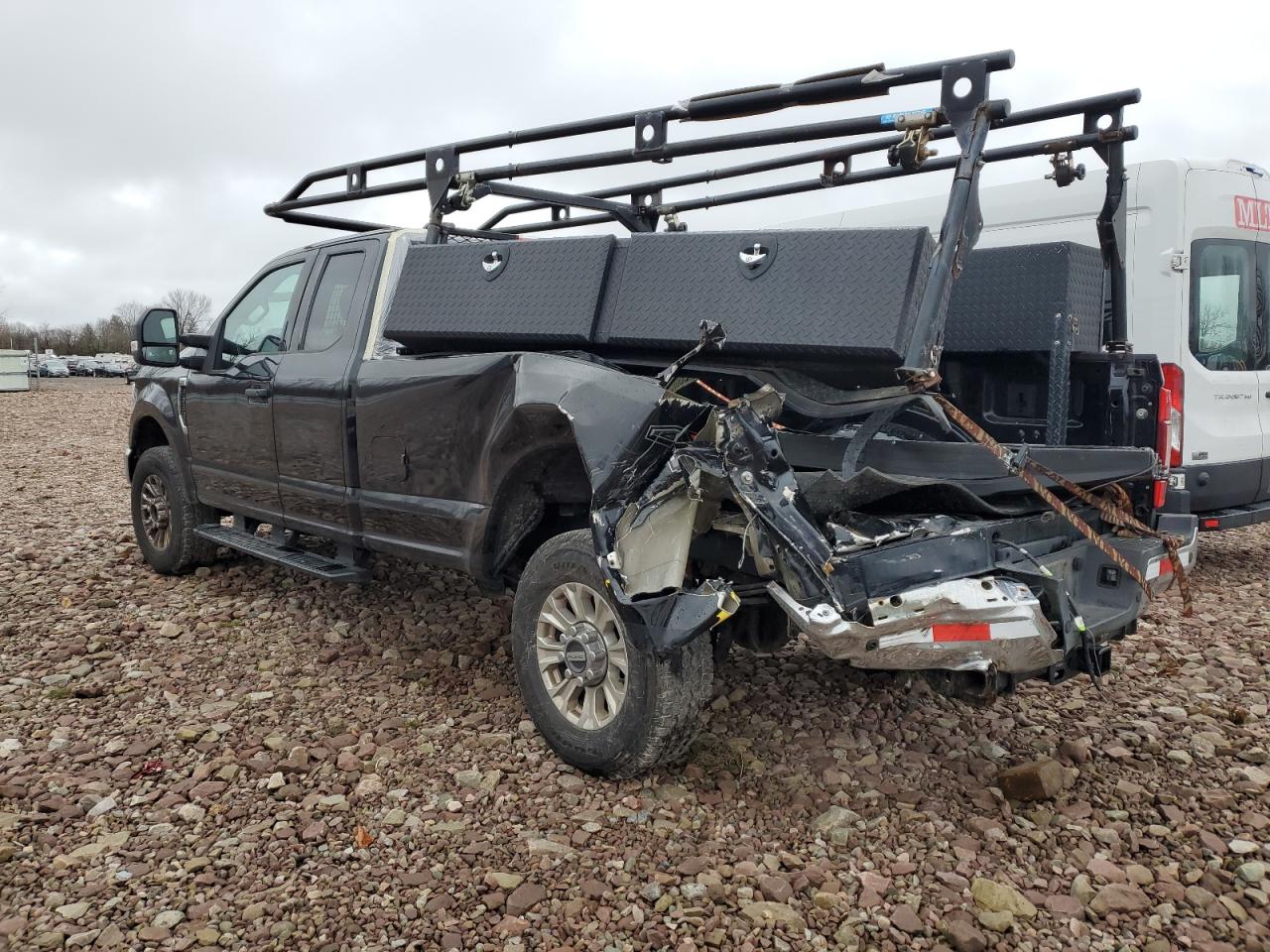 2022 Ford F250 - Image 2