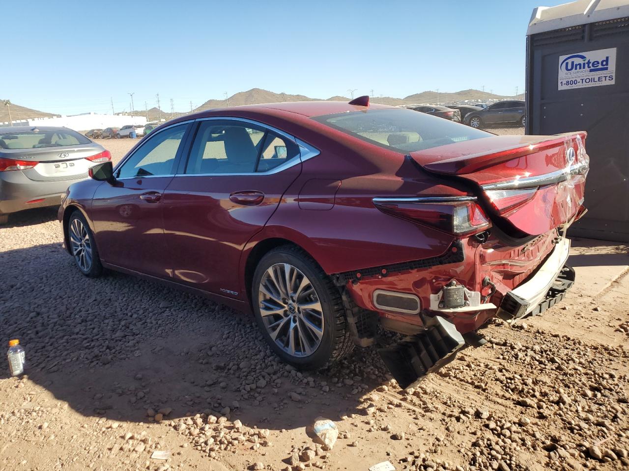 2021 Lexus ES - Image 2