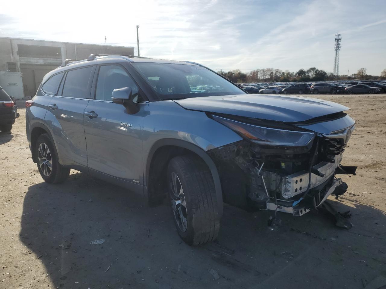 2021 Toyota Highlander - Image 4