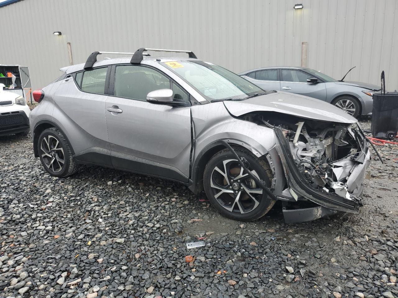 VIN JTNKHMBX0K1052739 2019 TOYOTA C-HR no.4