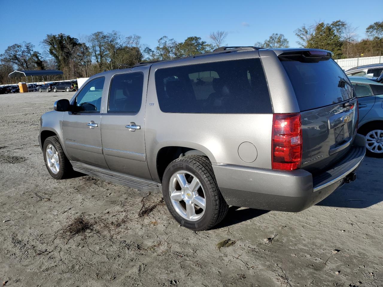 2012 Chevrolet Suburban - Image 2