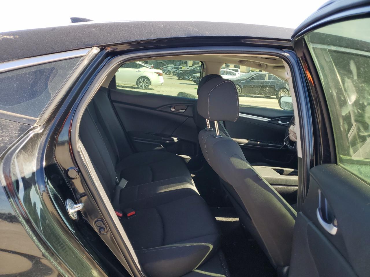2018 Honda Civic - Image 10