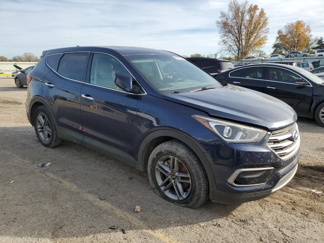 2017 Hyundai Santa Fe - Image 4