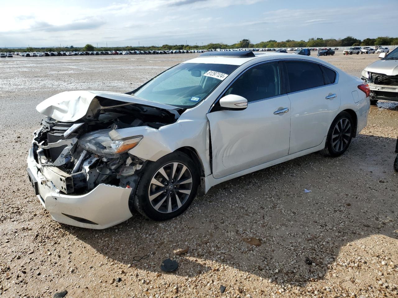2016 Nissan Altima - Image 1
