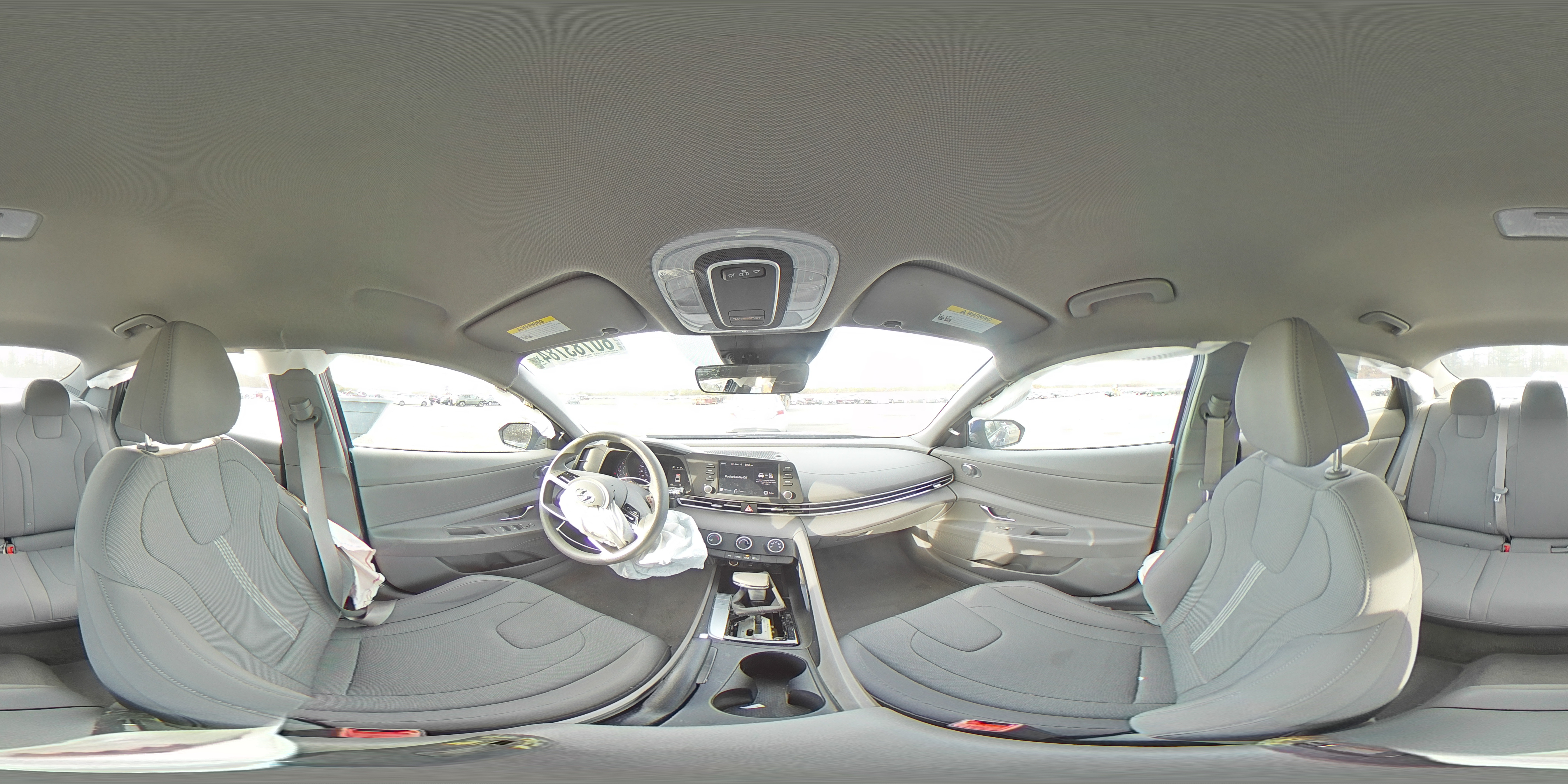 2023 Hyundai Elantra - Image 13