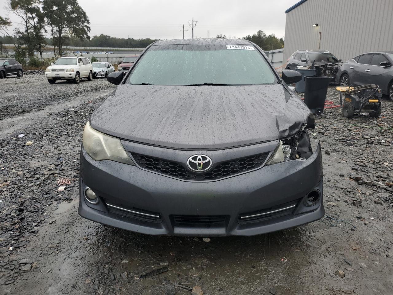 2014 Toyota Camry - Image 5