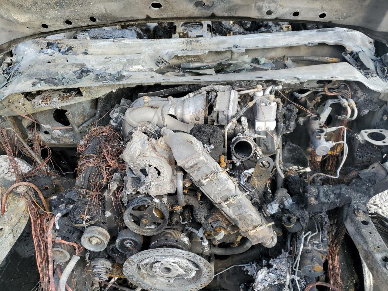 2010 Ford F350 - Image 11