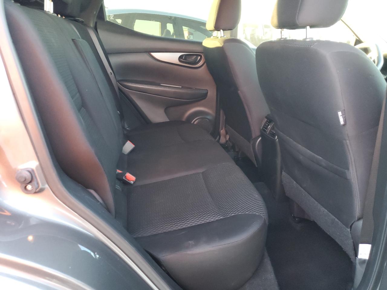 2019 Nissan Rogue - Image 11