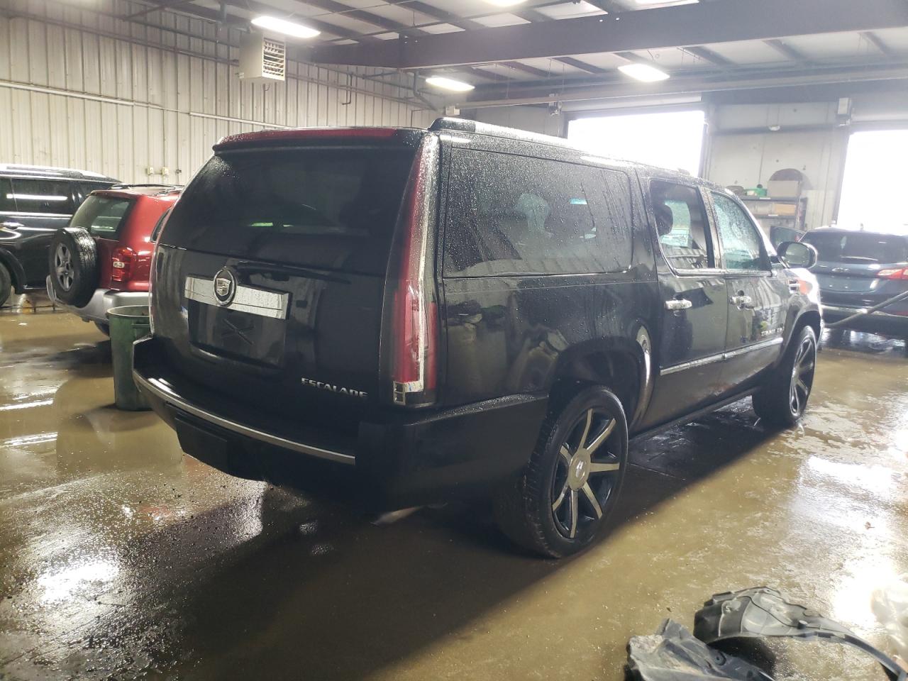2008 Cadillac Escalade - Image 3