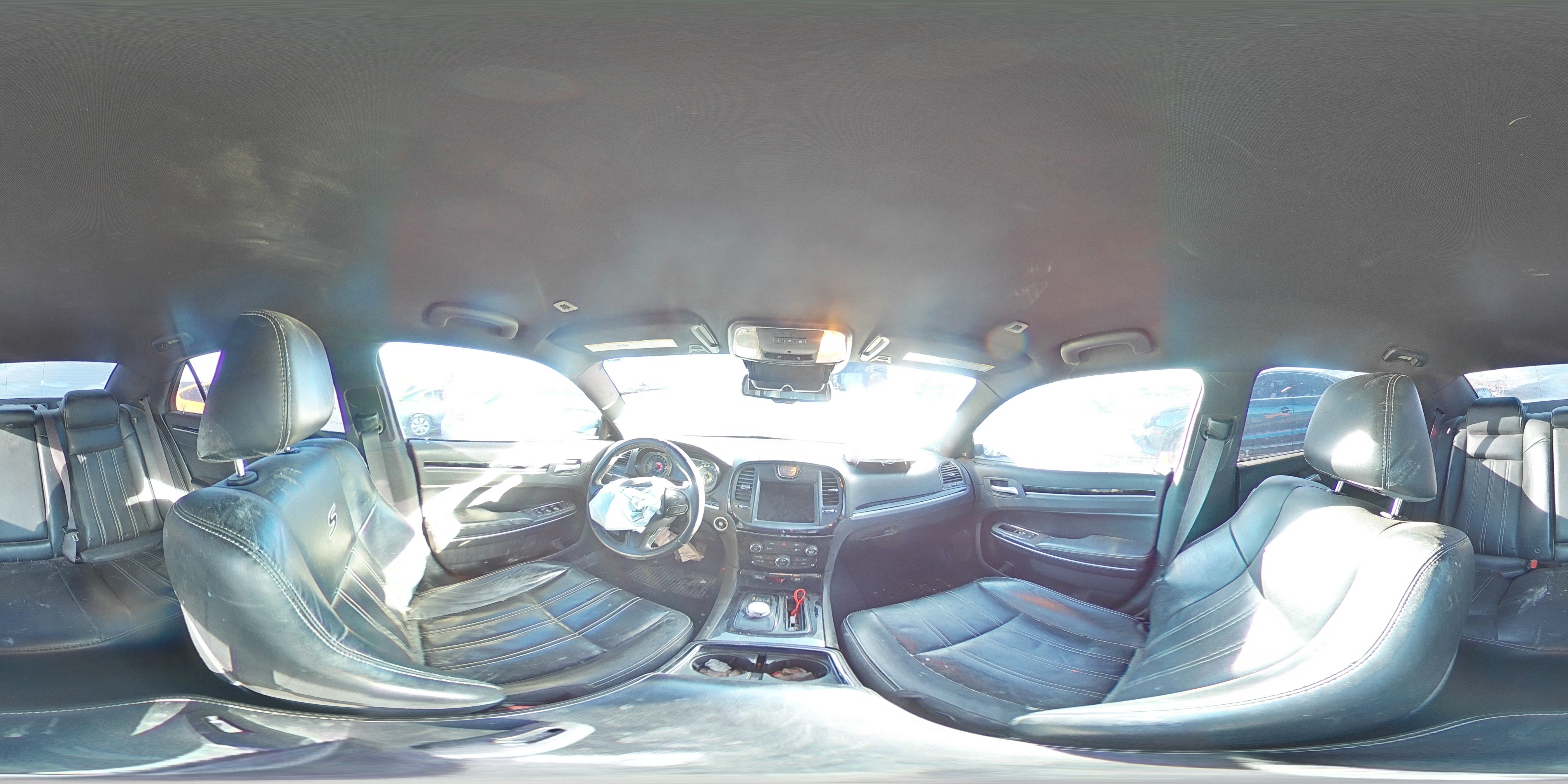 2019 Chrysler 300 - Image 12