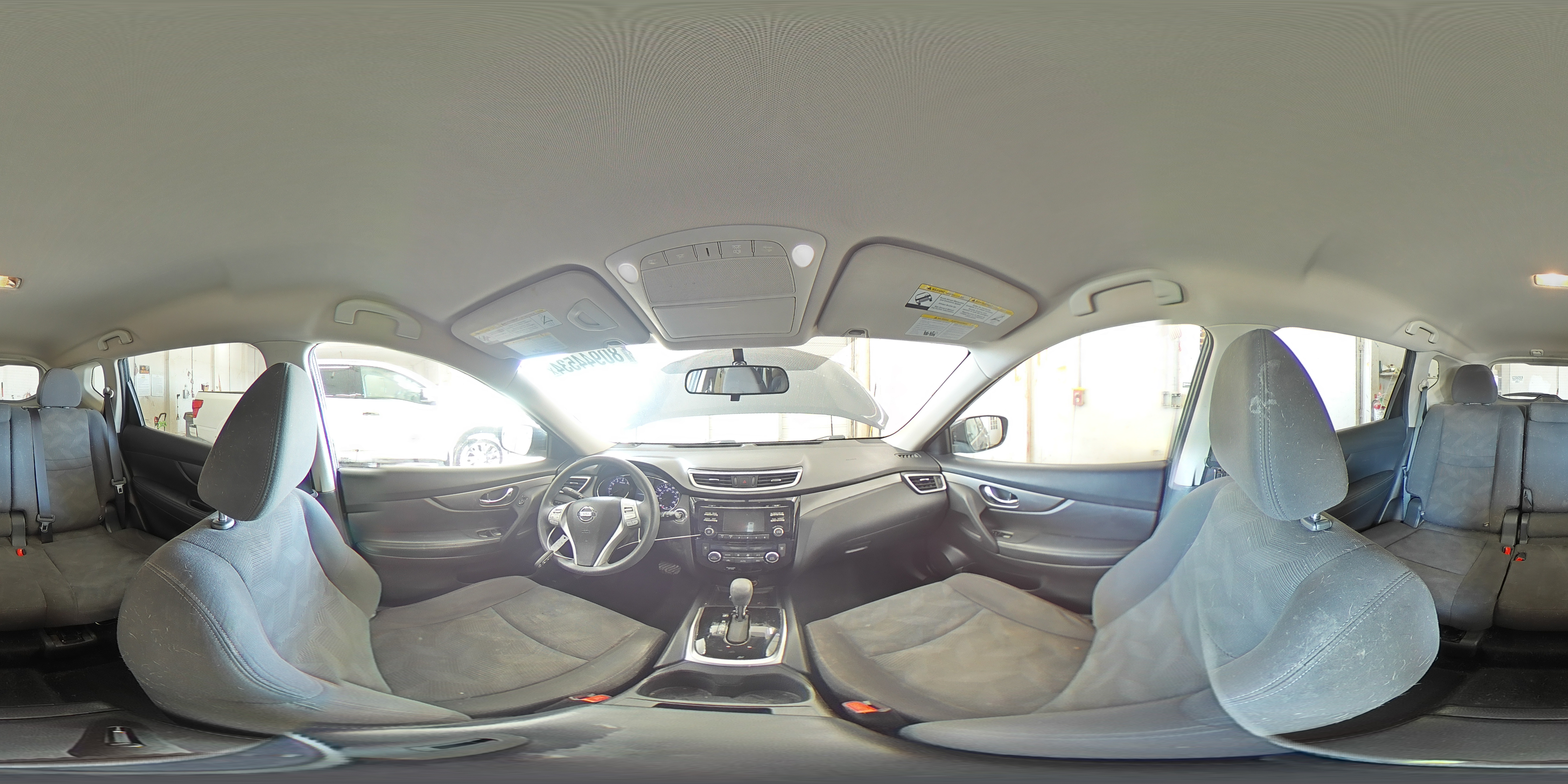 2016 Nissan Rogue - Image 15