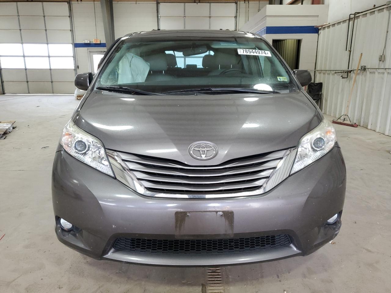 VIN 5TDDK3DC7GS146288 2016 TOYOTA All Models no.5