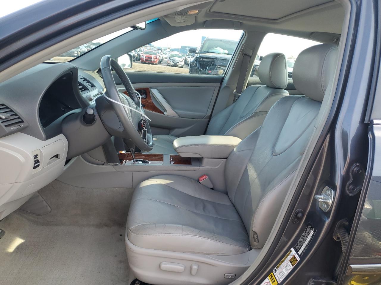 2009 Toyota Camry - Image 7