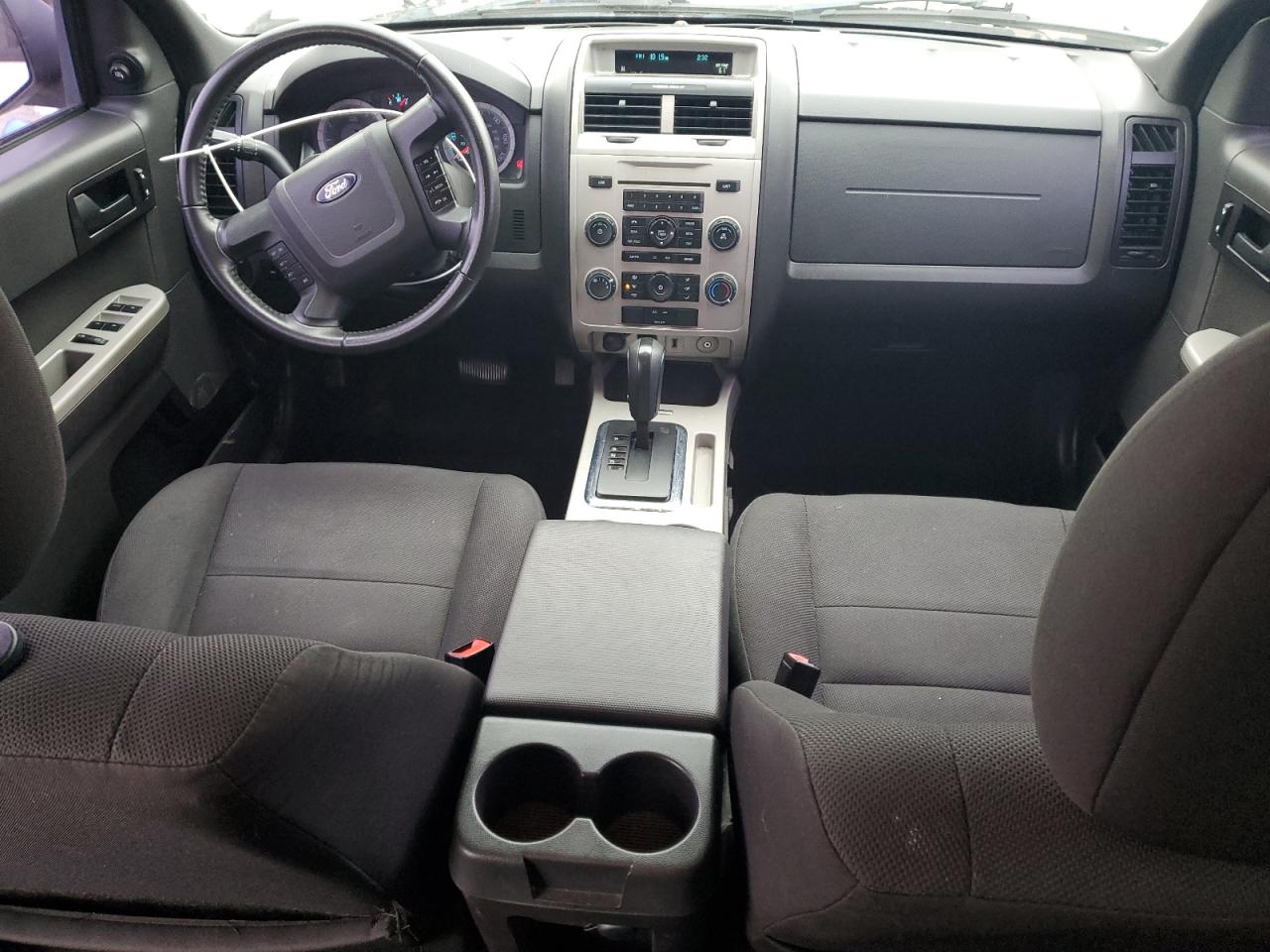 2010 Ford Escape - Image 8