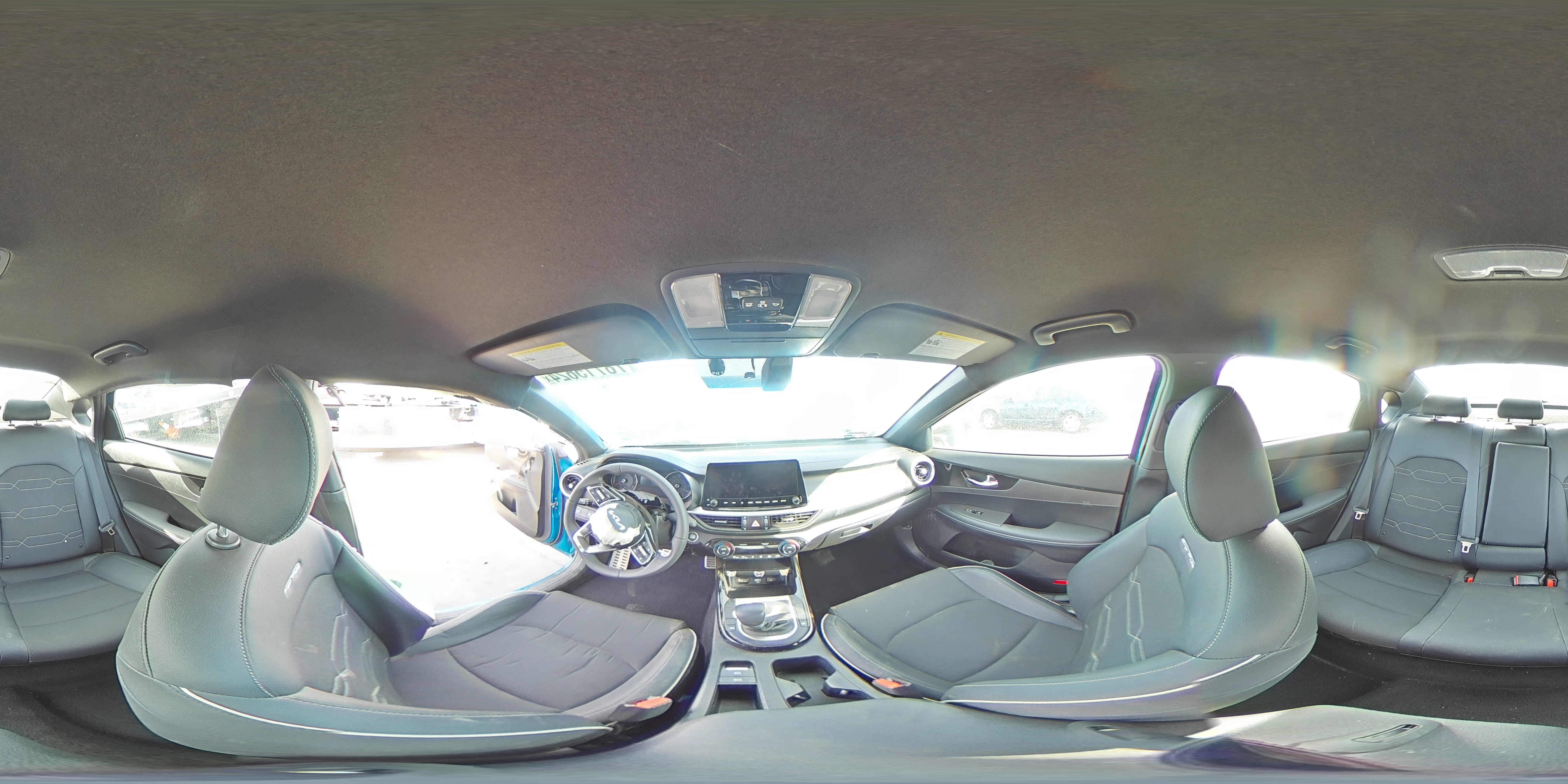 2024 Kia Forte - Image 12