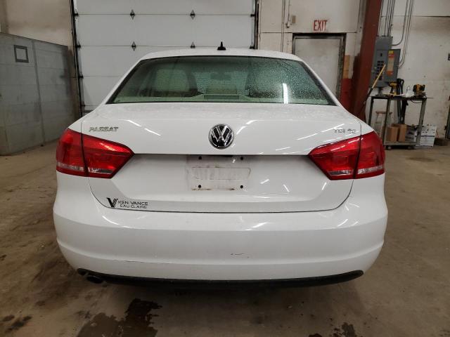  VOLKSWAGEN PASSAT 2014 Белы