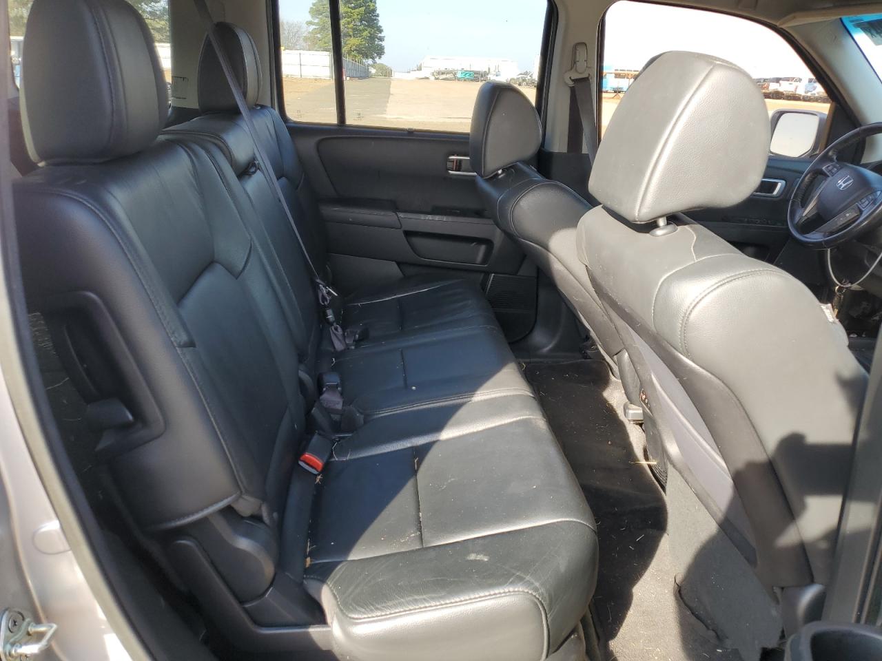 2014 Honda Pilot - Image 12