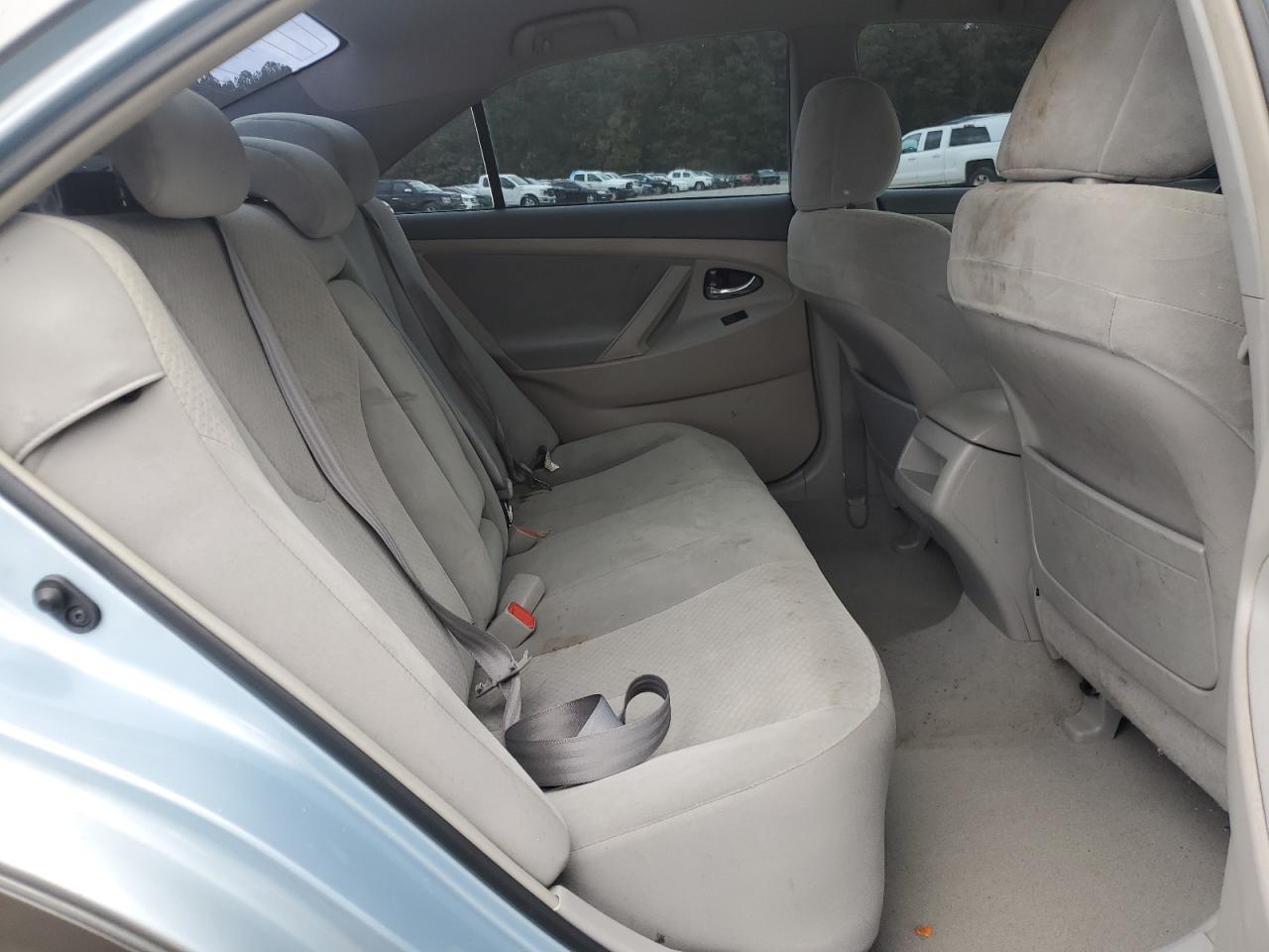2009 Toyota Camry - Image 10
