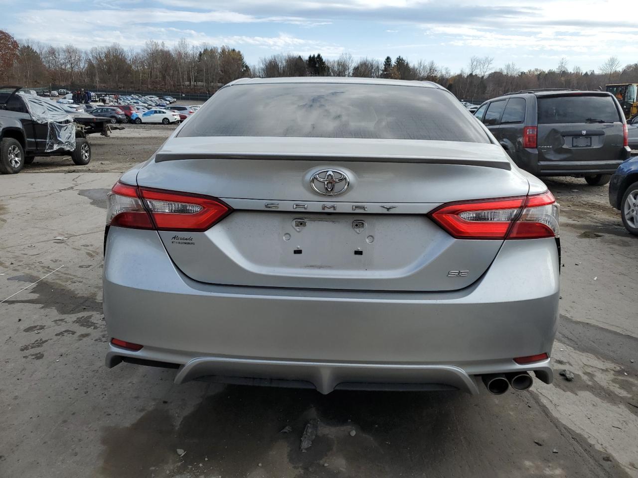 2018 Toyota Camry - Image 6