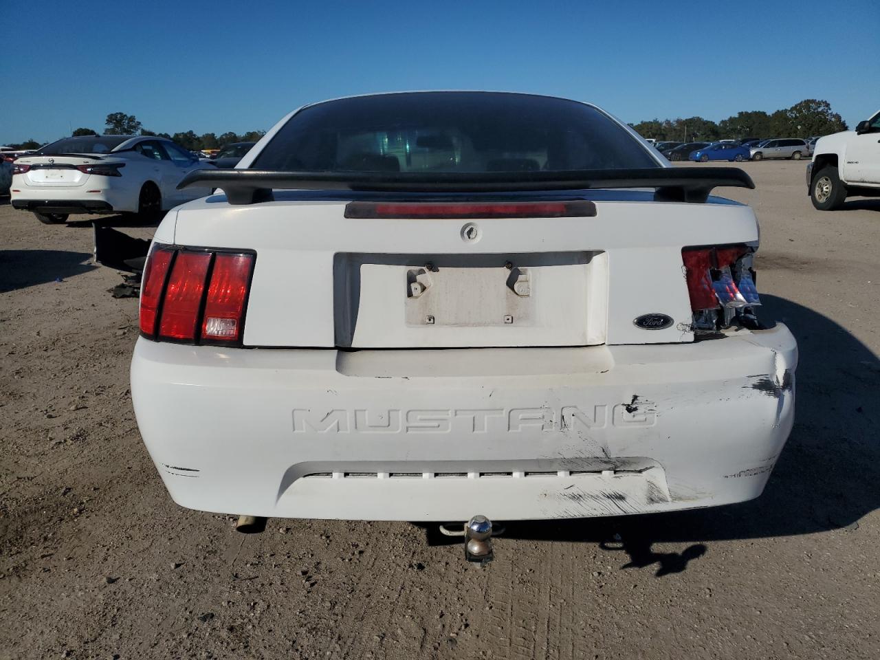 2004 Ford Mustang - Image 6