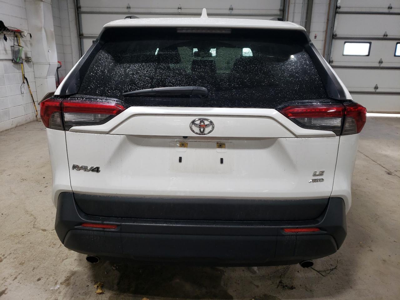 2019 Toyota RAV 4 - Image 6