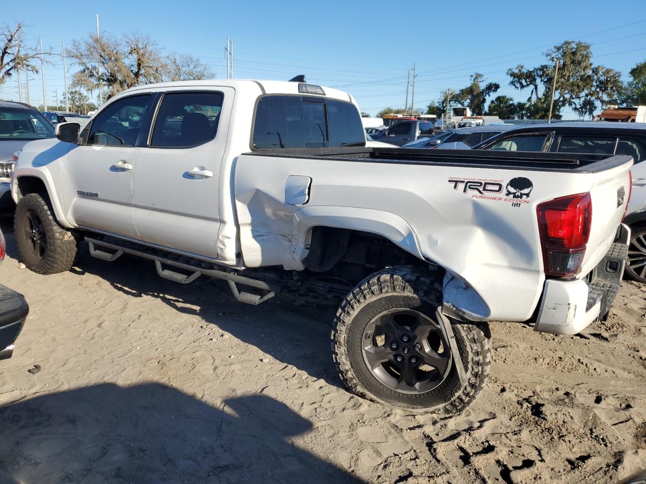 VIN 3TMBZ5DN9JM014091 2018 TOYOTA TACOMA no.2