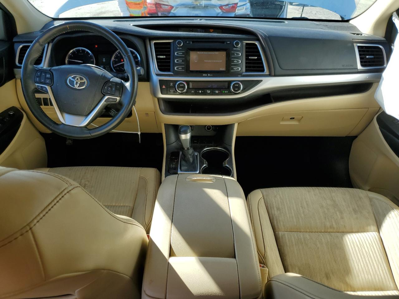 2015 Toyota Highlander - Image 8