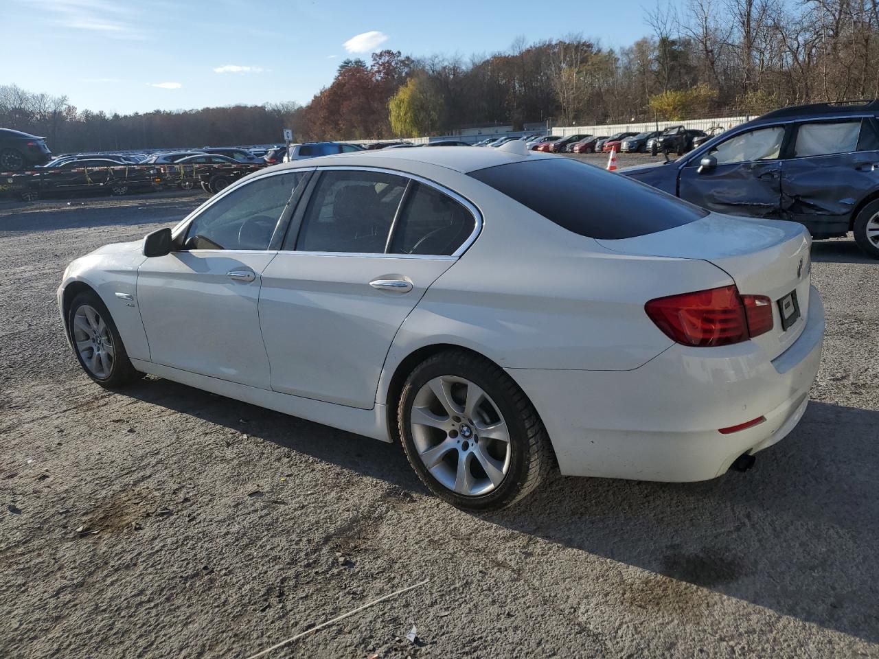 2012 BMW 5er - Image 2