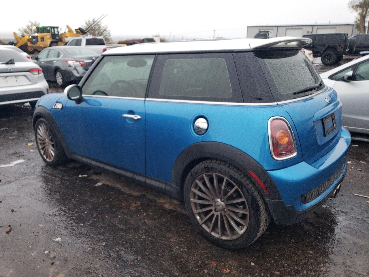 2007 MINI Cooper - Image 2