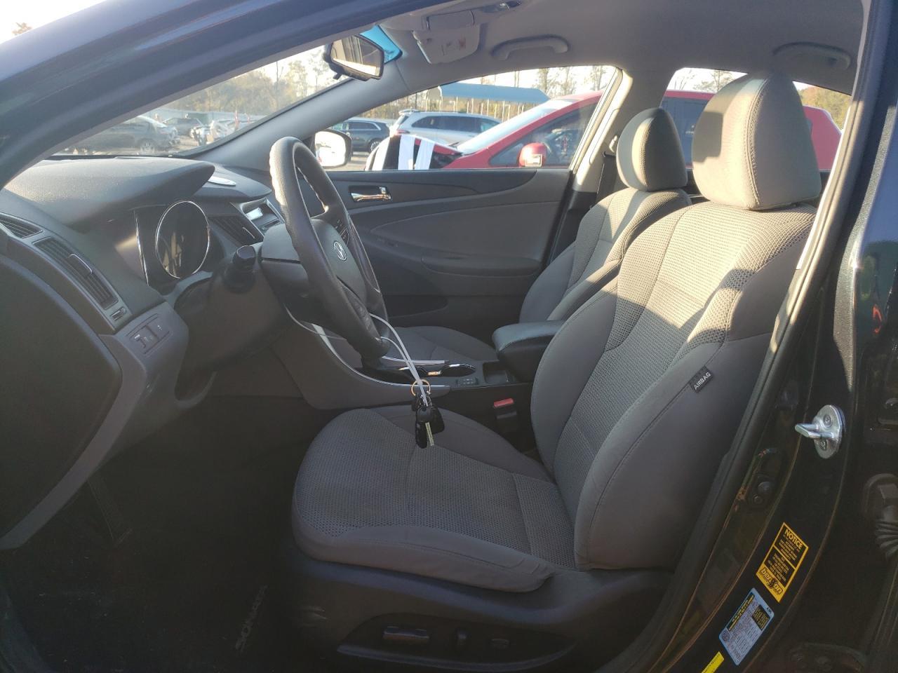 2014 Hyundai Sonata - Image 7