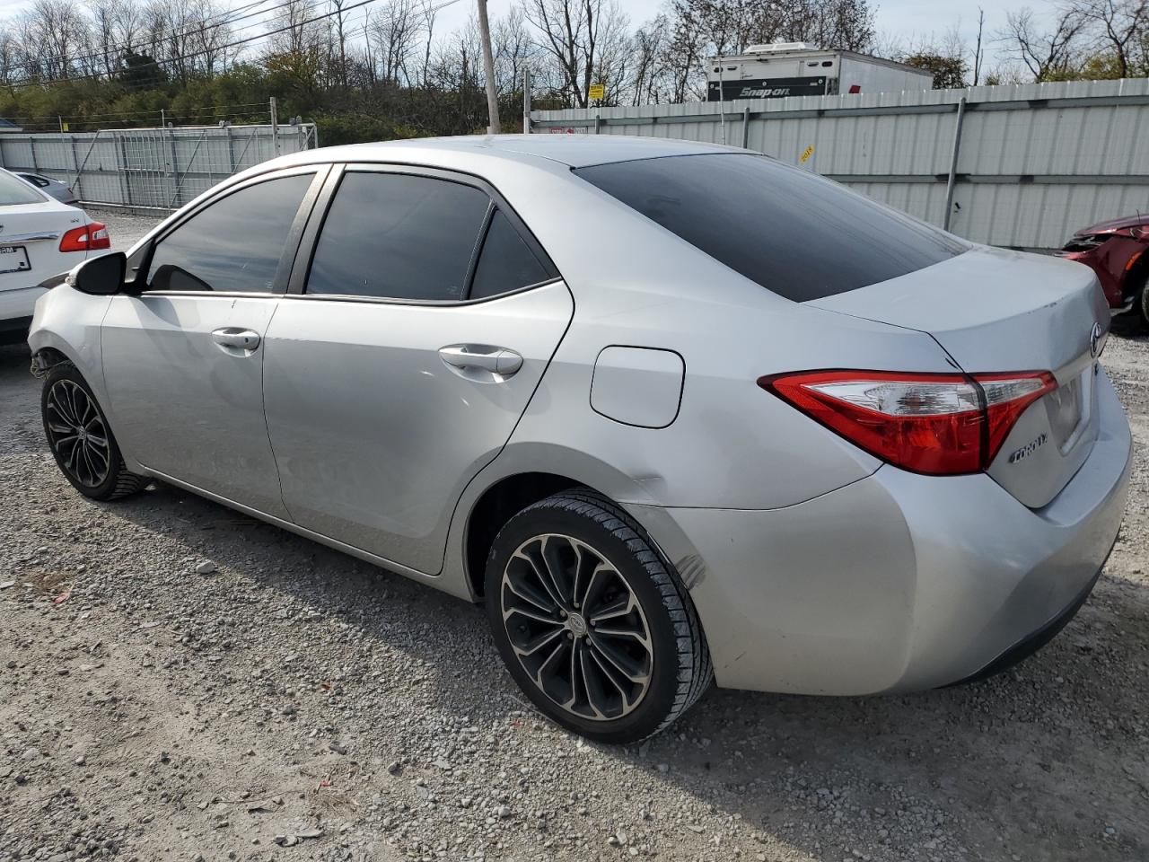 VIN 5YFBURHE7GP533478 2016 TOYOTA COROLLA no.2