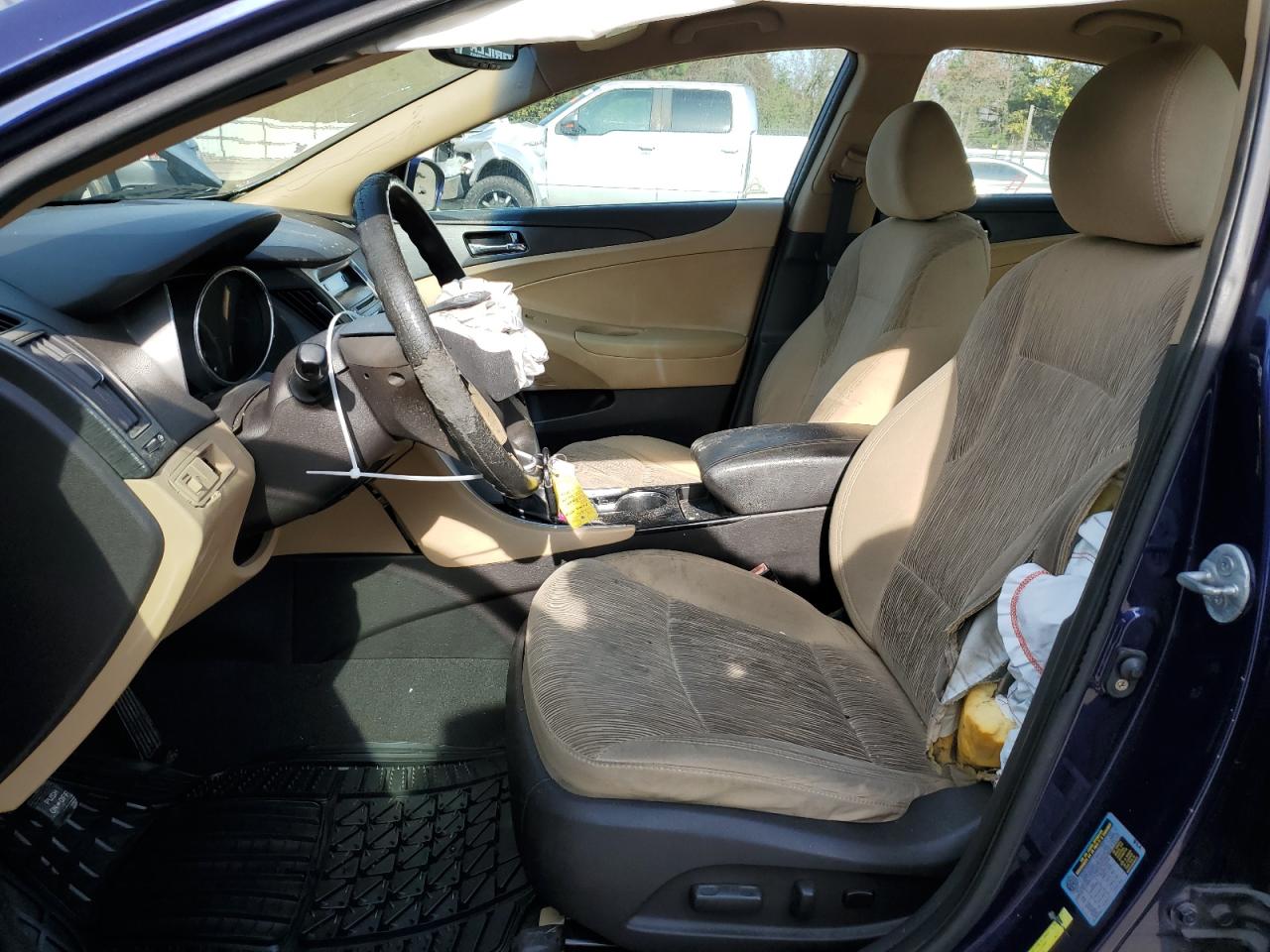 2011 Hyundai Sonata - Image 7