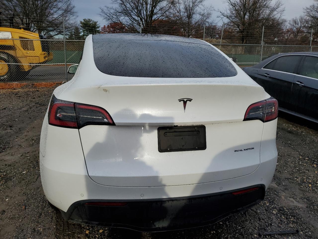 2022 Tesla Model Y VIN: 7SAYGDEE6NA019848 Lot: 82375974