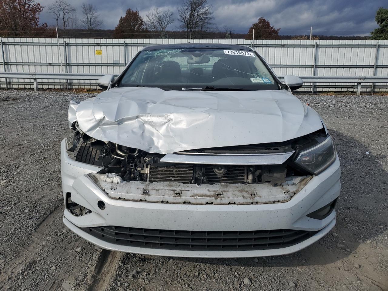2019 Volkswagen Jetta - Image 5