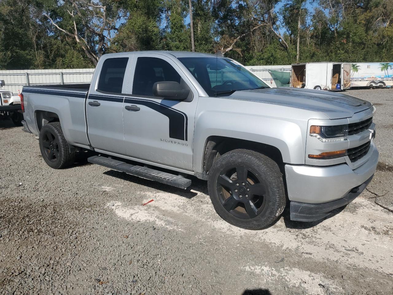 2018 Chevrolet Silverado - Image 4