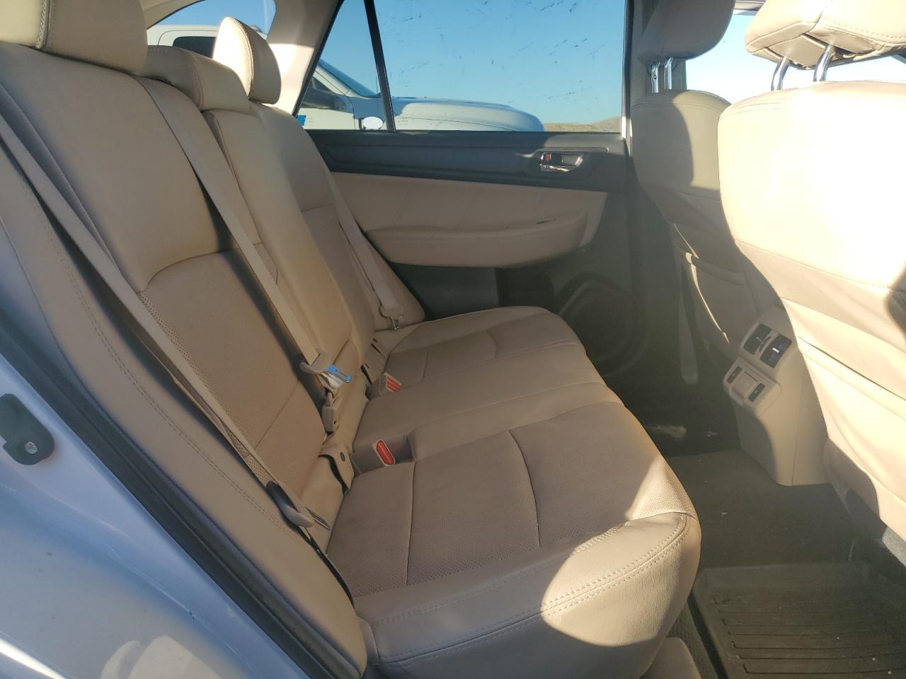 2019 Subaru Outback - Image 11