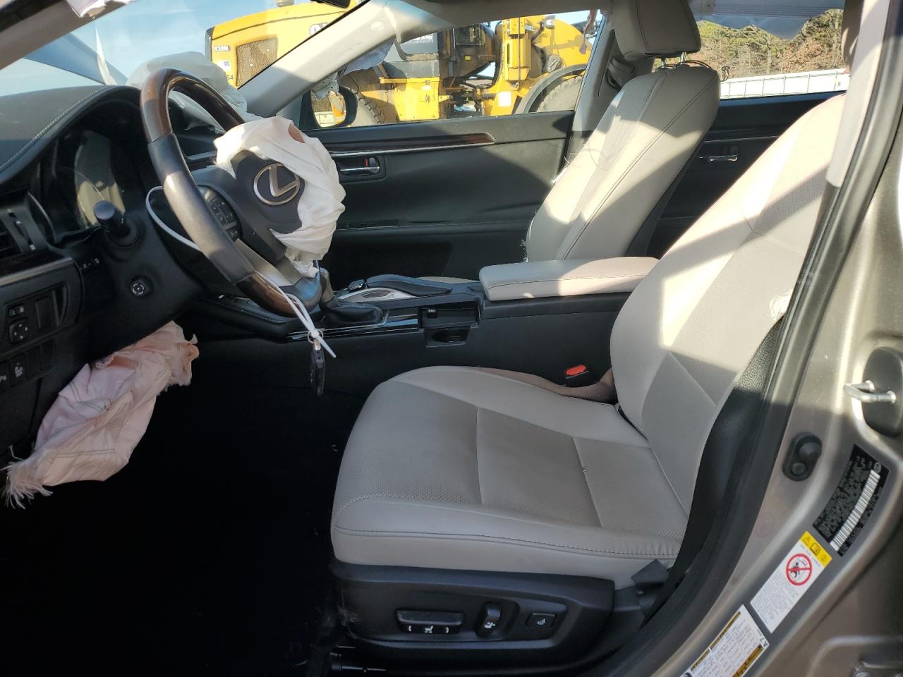 2018 Lexus ES - Image 7