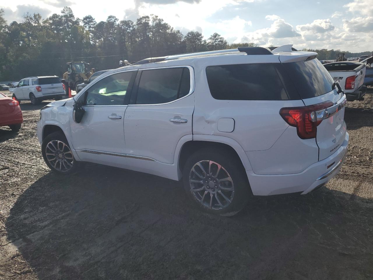 2021 GMC Acadia - Image 2
