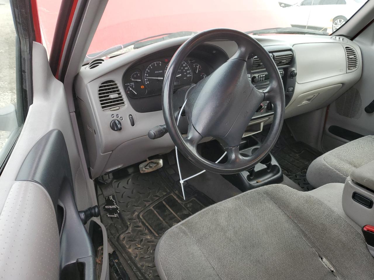 2000 Ford Ranger - Image 8