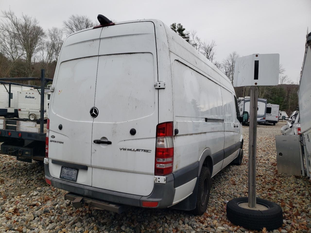 VIN WD3PF1CC8FP133494 2015 MERCEDES-BENZ SPRINTER no.3